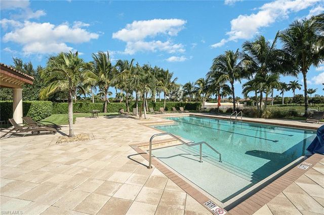 9731 Acqua CT # 533, Naples, FL 34113