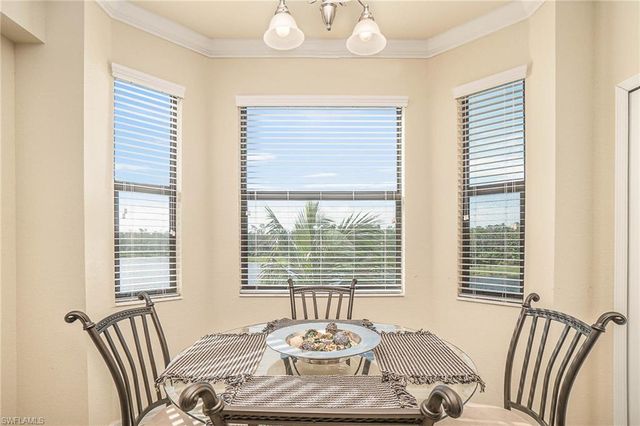 9731 Acqua CT # 533, Naples, FL 34113