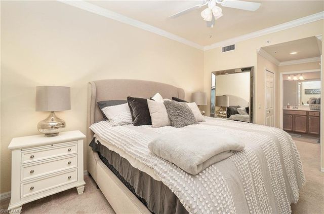 9731 Acqua CT # 533, Naples, FL 34113