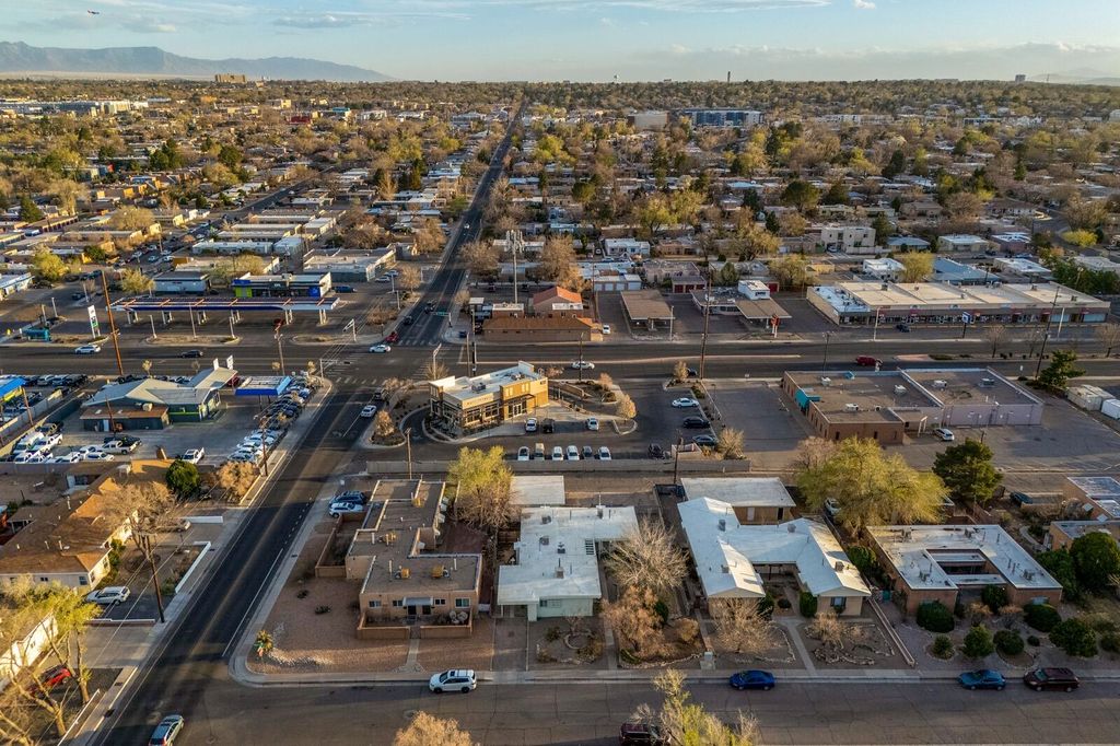 Image 46 of property listing at 4156 Mesa Verde Avenue NE, Albuquerque, NM 87110