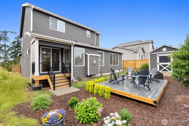 501 SW Fairway Drive, Oak Harbor, WA 98277