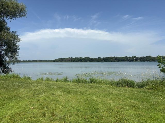 N73W36388 S SHORE DRIVE, Oconomowoc, WI 53066
