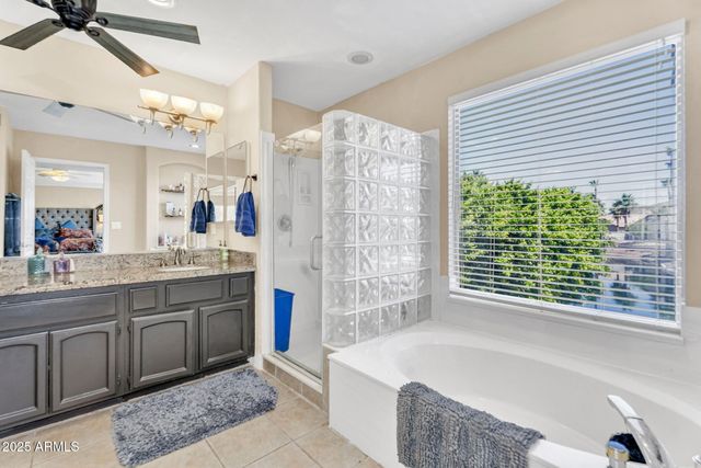 6376 W LOUISE Drive, Glendale, AZ 85310