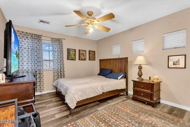 6376 W LOUISE Drive, Glendale, AZ 85310