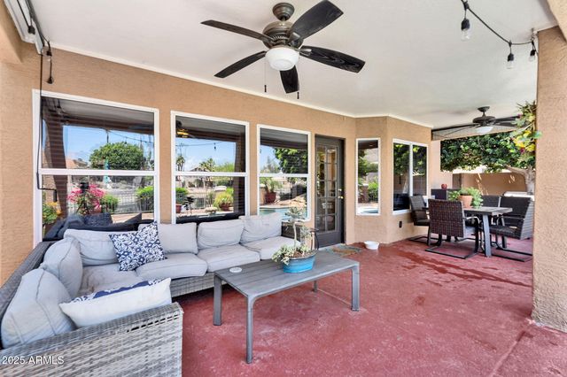 6376 W LOUISE Drive, Glendale, AZ 85310