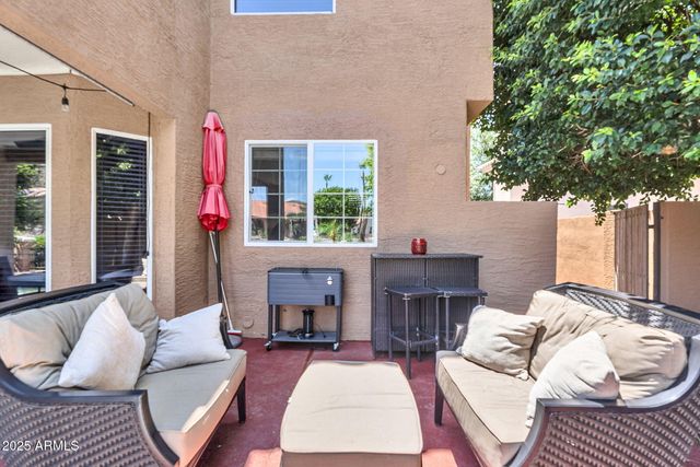 6376 W LOUISE Drive, Glendale, AZ 85310