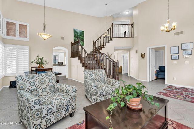 6376 W LOUISE Drive, Glendale, AZ 85310