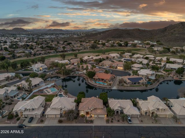 6376 W LOUISE Drive, Glendale, AZ 85310