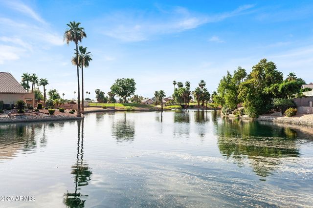 6376 W LOUISE Drive, Glendale, AZ 85310