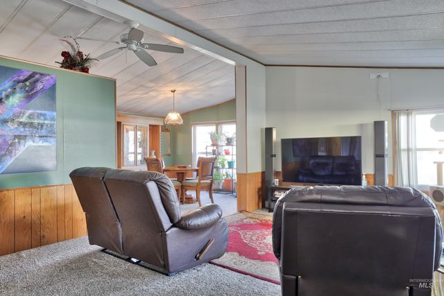 2392 N Patricia Ln, Boise, ID 83704