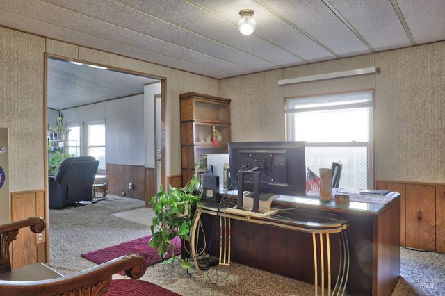 2392 N Patricia Ln, Boise, ID 83704