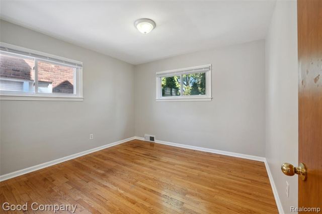 13551 Woodbine, Redford, MI 48239