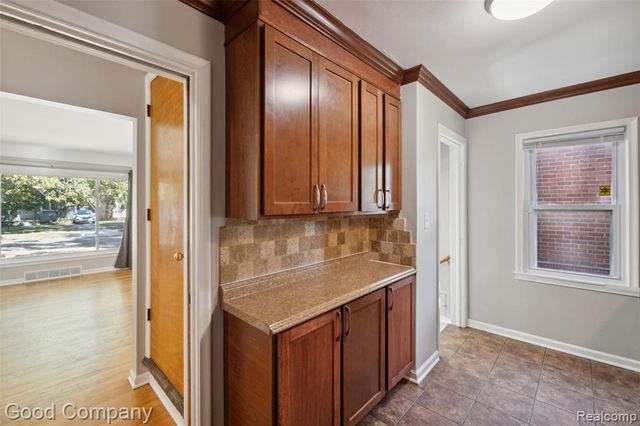 13551 Woodbine, Redford, MI 48239