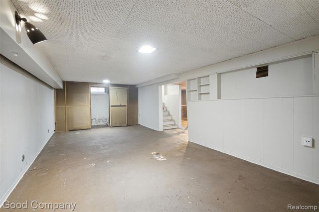 13551 Woodbine, Redford, MI 48239
