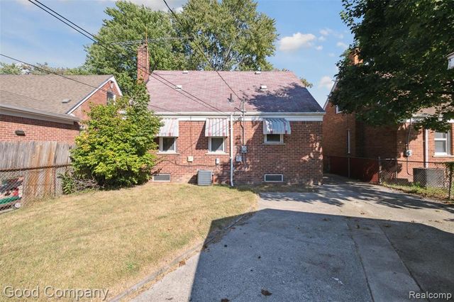 13551 Woodbine, Redford, MI 48239