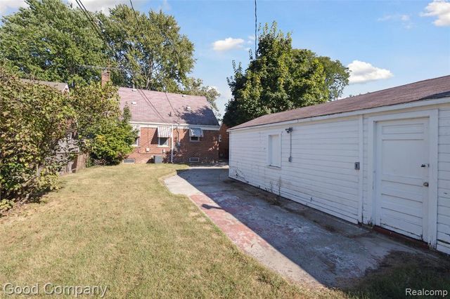 13551 Woodbine, Redford, MI 48239