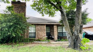 724 Lemons Street, Cedar Hill, TX 75104