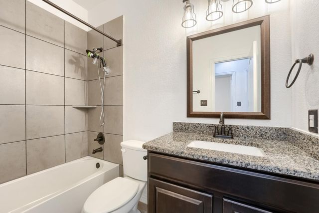 8038 Arezzo DR, Round Rock, TX 78665