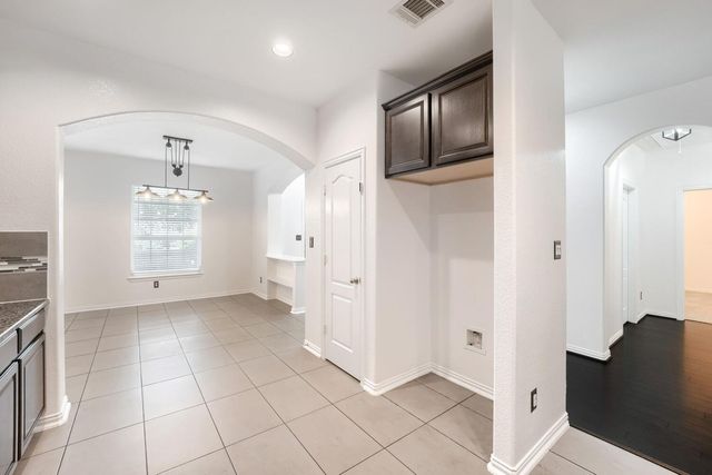 8038 Arezzo DR, Round Rock, TX 78665