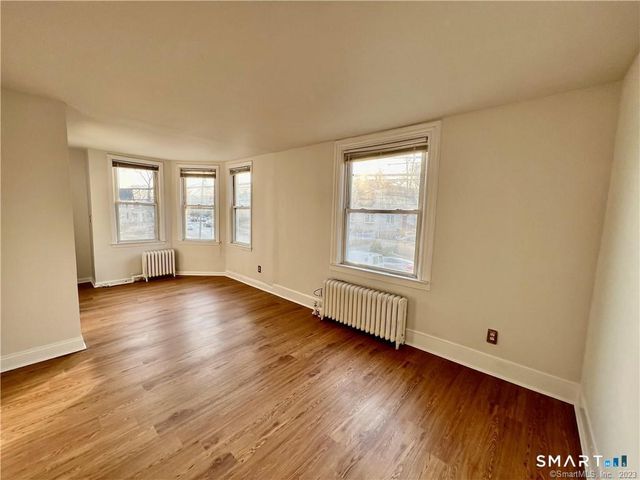 122 Seaside Avenue 2, Stamford, CT 06902