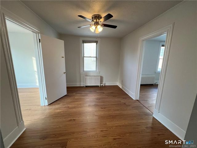 122 Seaside Avenue 2, Stamford, CT 06902