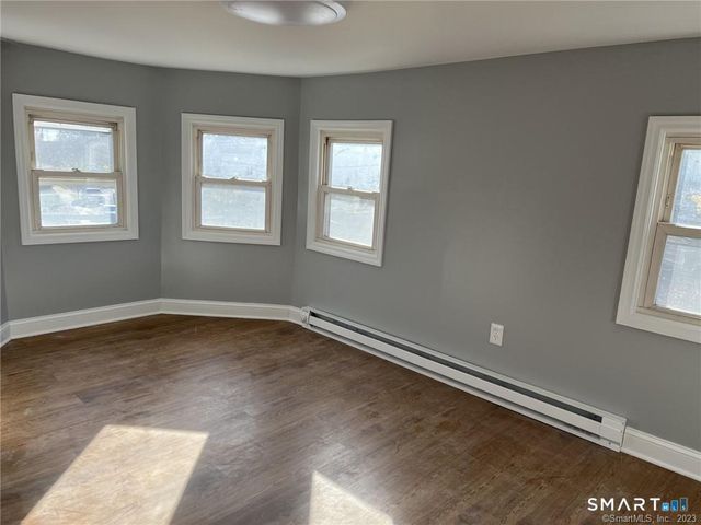 122 Seaside Avenue 2, Stamford, CT 06902