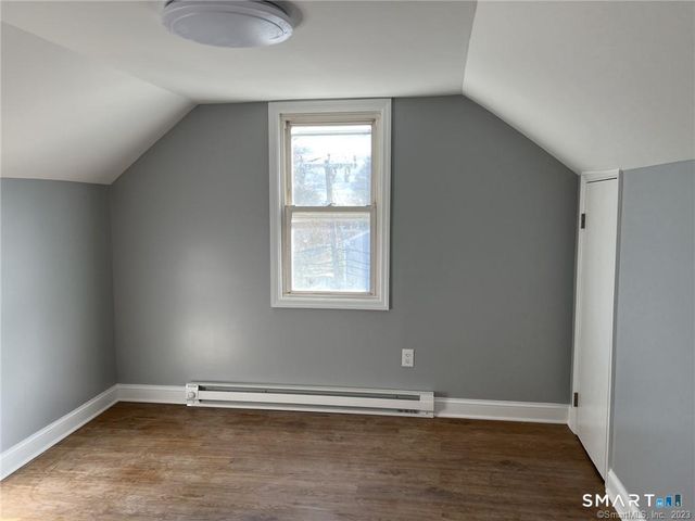 122 Seaside Avenue 2, Stamford, CT 06902