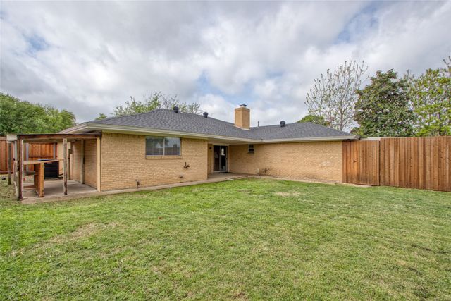 1519 College Parkway, Lewisville, TX 75077