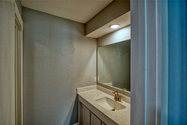 1519 College Parkway, Lewisville, TX 75077