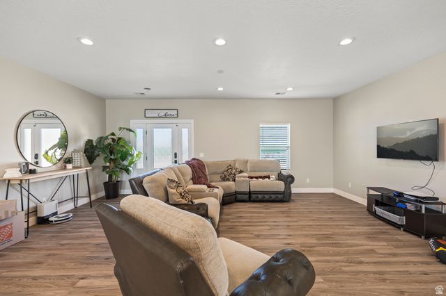 1218 E HIGHLINE RD, Loa, UT 84747