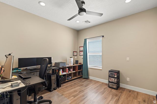 1218 E HIGHLINE RD, Loa, UT 84747