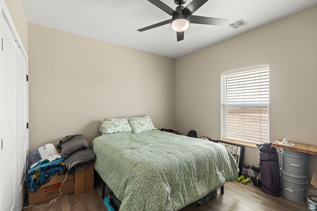 1218 E HIGHLINE RD, Loa, UT 84747