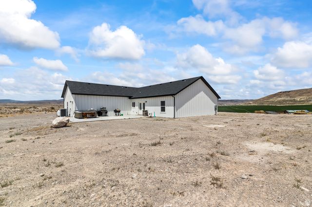 1218 E HIGHLINE RD, Loa, UT 84747