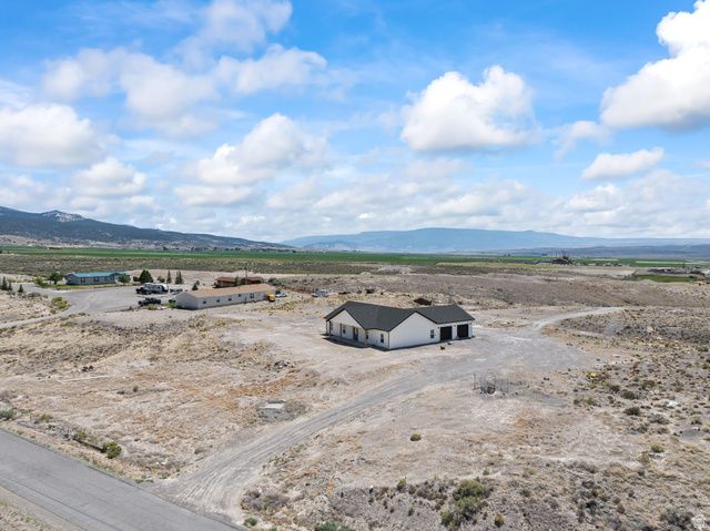 1218 E HIGHLINE RD, Loa, UT 84747