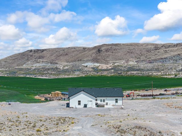 1218 E HIGHLINE RD, Loa, UT 84747