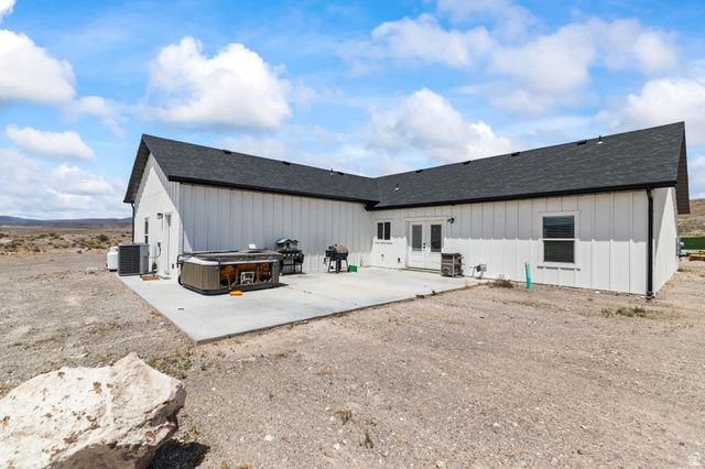 1218 E HIGHLINE RD, Loa, UT 84747