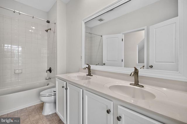 4548 LONGFELLOW ST, Hyattsville, MD 20781