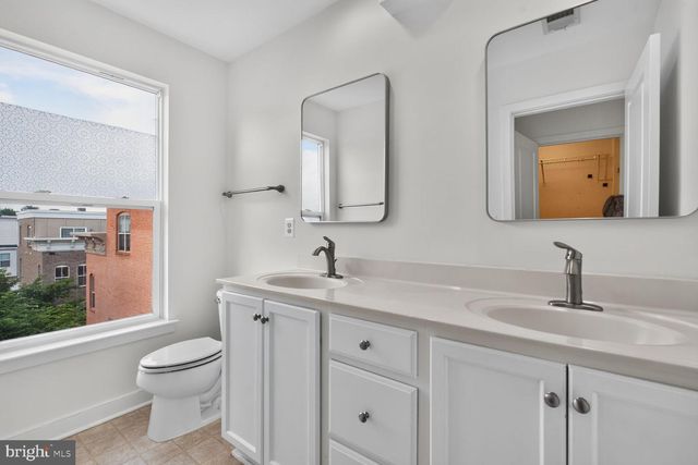 4548 LONGFELLOW ST, Hyattsville, MD 20781