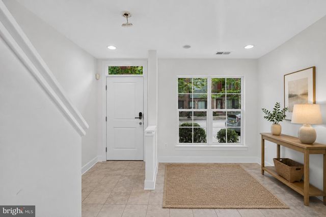 4548 LONGFELLOW ST, Hyattsville, MD 20781
