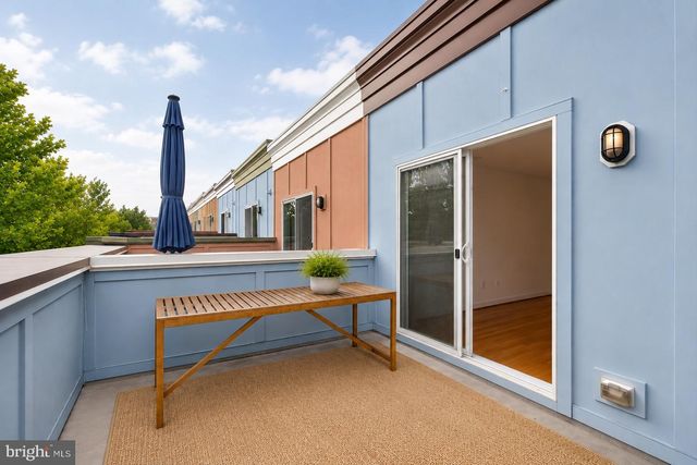 4548 LONGFELLOW ST, Hyattsville, MD 20781
