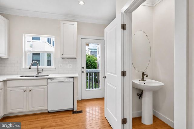 4548 LONGFELLOW ST, Hyattsville, MD 20781