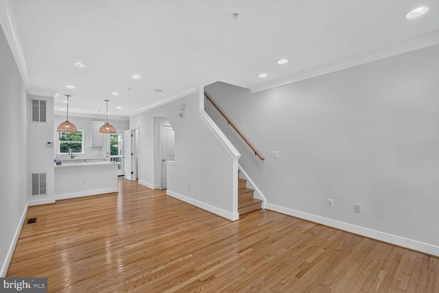 4548 LONGFELLOW ST, Hyattsville, MD 20781