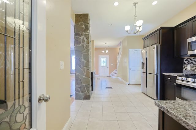 8 Tacoma Street, Lynn, MA 01905