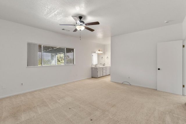 3007 Riverside Dr, Riverbank, CA 95367