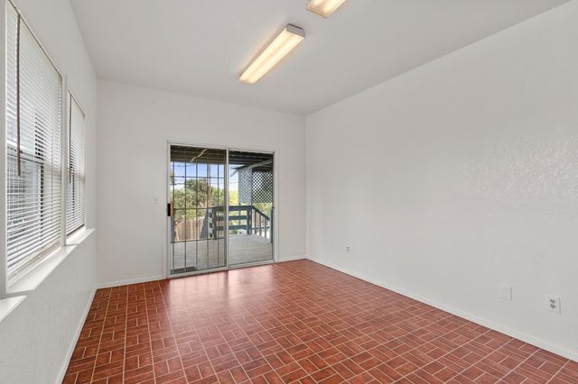 3007 Riverside Dr, Riverbank, CA 95367