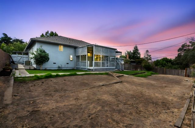 3007 Riverside Dr, Riverbank, CA 95367