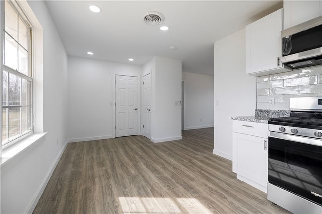 2000 W Wood Street, Rogers, AR 72756