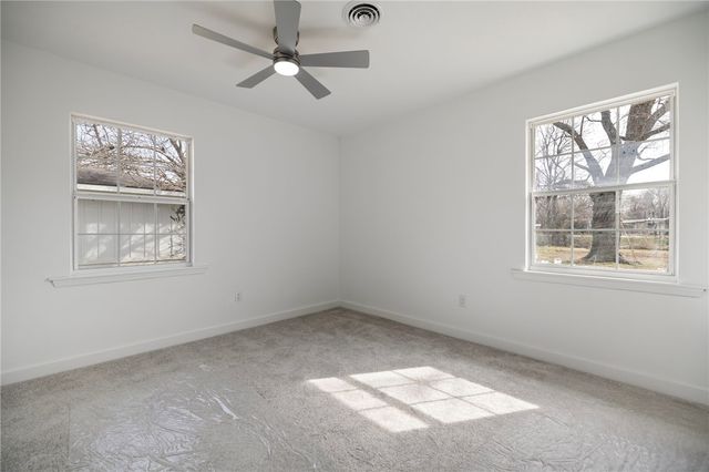 2000 W Wood Street, Rogers, AR 72756