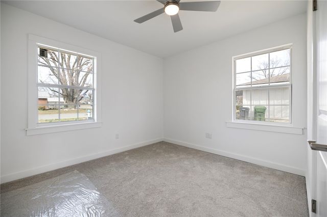 2000 W Wood Street, Rogers, AR 72756