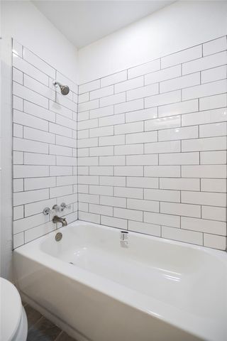 2000 W Wood Street, Rogers, AR 72756